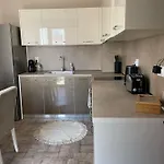 Catina's Апартамент *