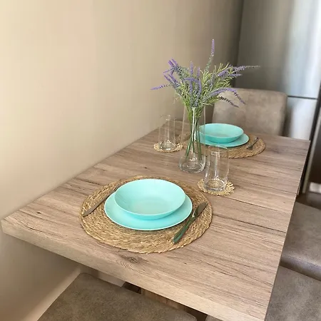 Catina's Apartament Burgas